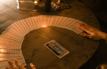 tarot card reader coaching class 1